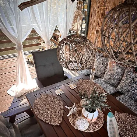 Kasper River House